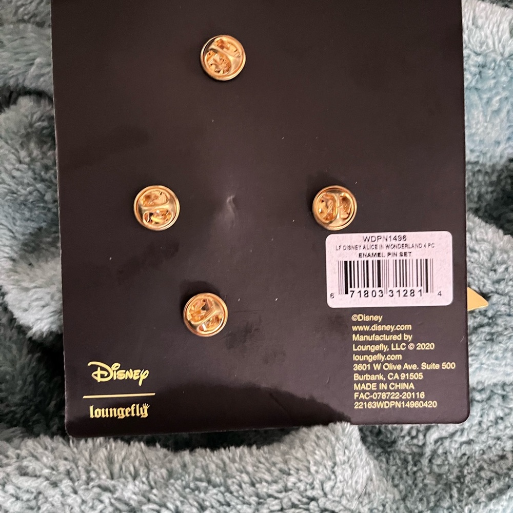 DiSNeY LoUnGeFLy ALICE IN WONDERLAND pin set new - Picture 3 of 3